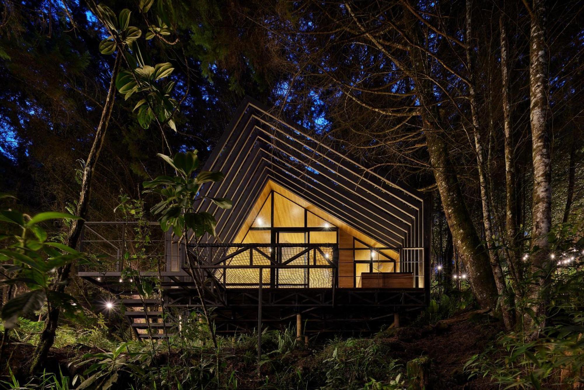 Отель Oculto Refugio De Bosque Энвигадо Экстерьер фото